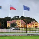 Palac W Rymaniu Hotel 3*
