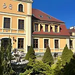 Hotel Palac W Rymaniu 3*