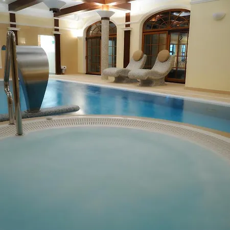 Palac W Rymaniu Hotel Rymań