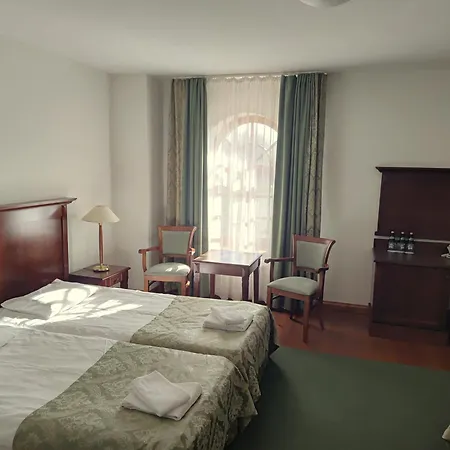 Palac W Rymaniu Szálloda Rymań