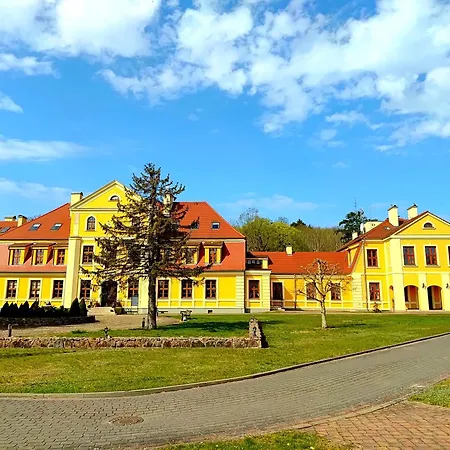 Szálloda Palac W Rymaniu Rymań