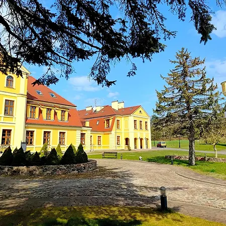 Palac W Rymaniu 3* Rymań