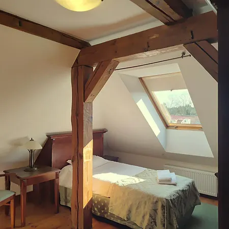 Palac W Rymaniu Szálloda 3*