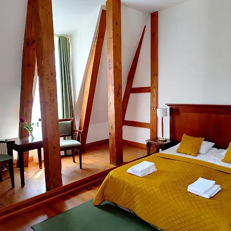 Hotel Palac W Rymaniu 3*