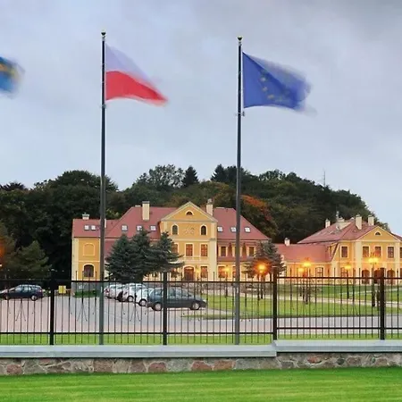 Palac W Rymaniu Hotel 3*