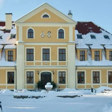 Hotel Palac W Rymaniu 3*