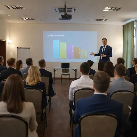 Palac W Rymaniu 3* Rymań