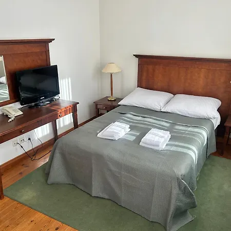 Palac W Rymaniu Hotel Rymań