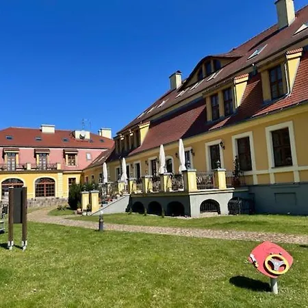 Pałac W Rymaniu Hotel