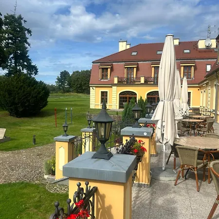 Palac W Rymaniu 3* Rymań