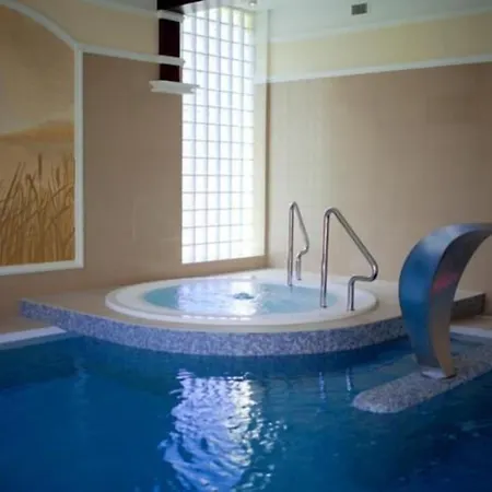 Palac W Rymaniu Hotel Rymań