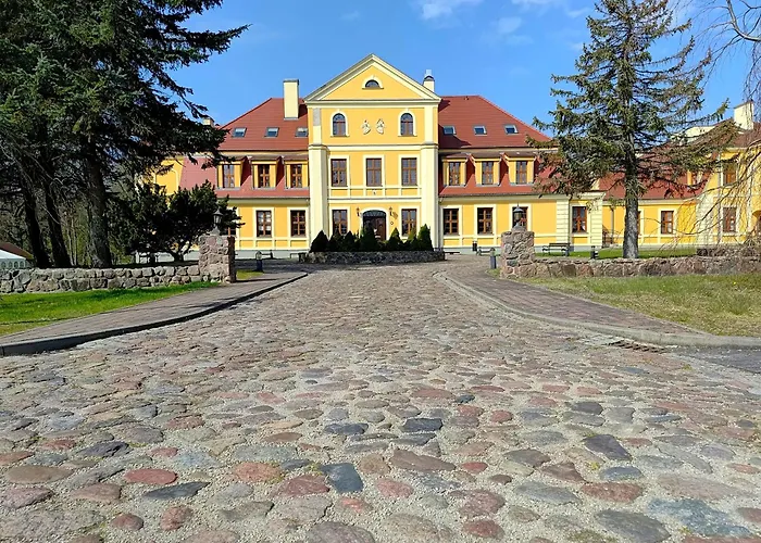 Palac W Rymaniu 3* Rymań