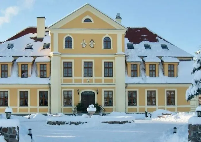 Hotel Palac W Rymaniu 3*