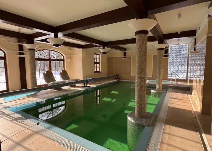 Palac W Rymaniu Hotel Rymań