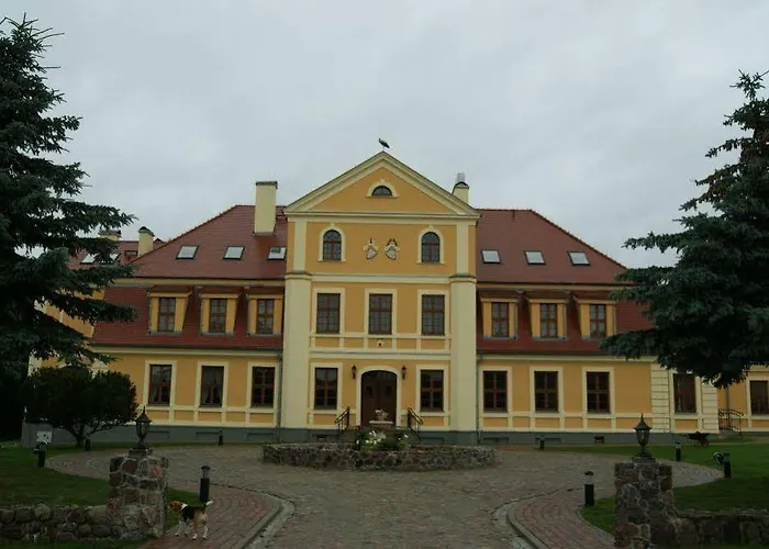 Palac W Rymaniu Hotel Rymań