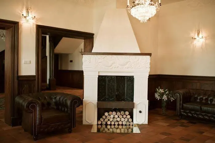 Palac W Rymaniu 3* Rymań